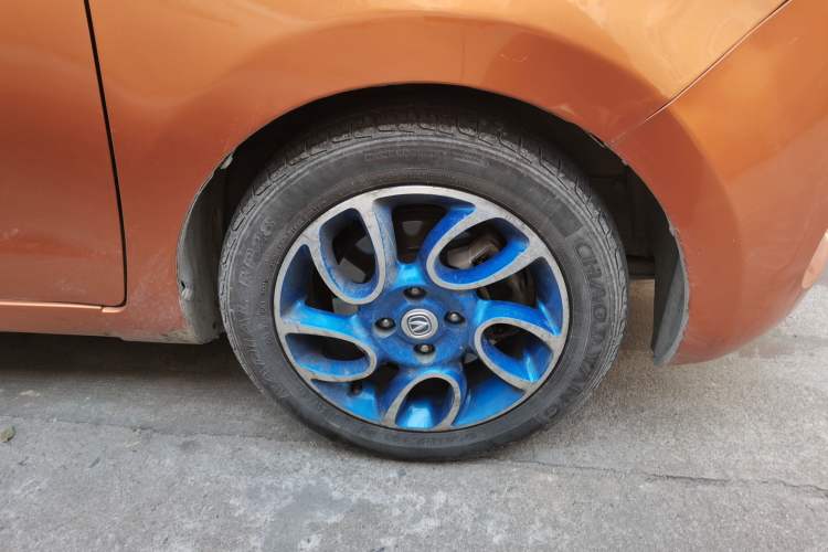 Used CHANGAN Benni EV 2018 EV260 Standard Model Right Front Wheel Hub