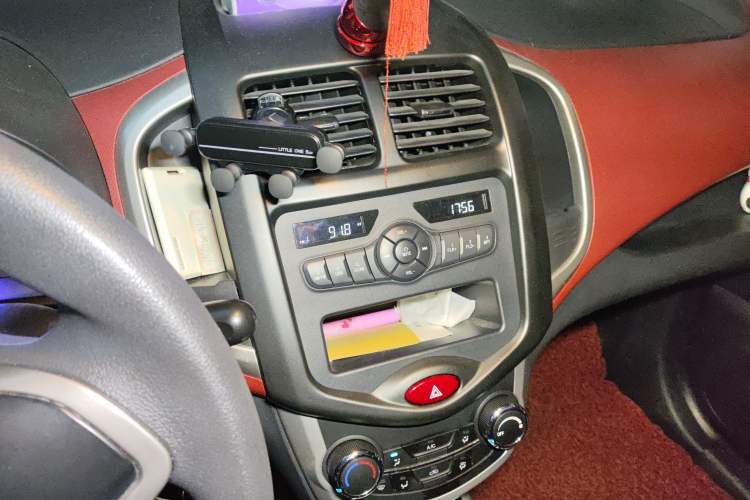 Used CHANGAN Benni EV 2018 EV260 Standard Model Audio And AC Panel