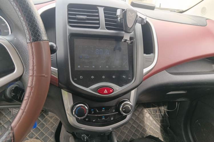 Used CHANGAN Benni EV 2018 EV260 Standard Model Audio And AC Panel