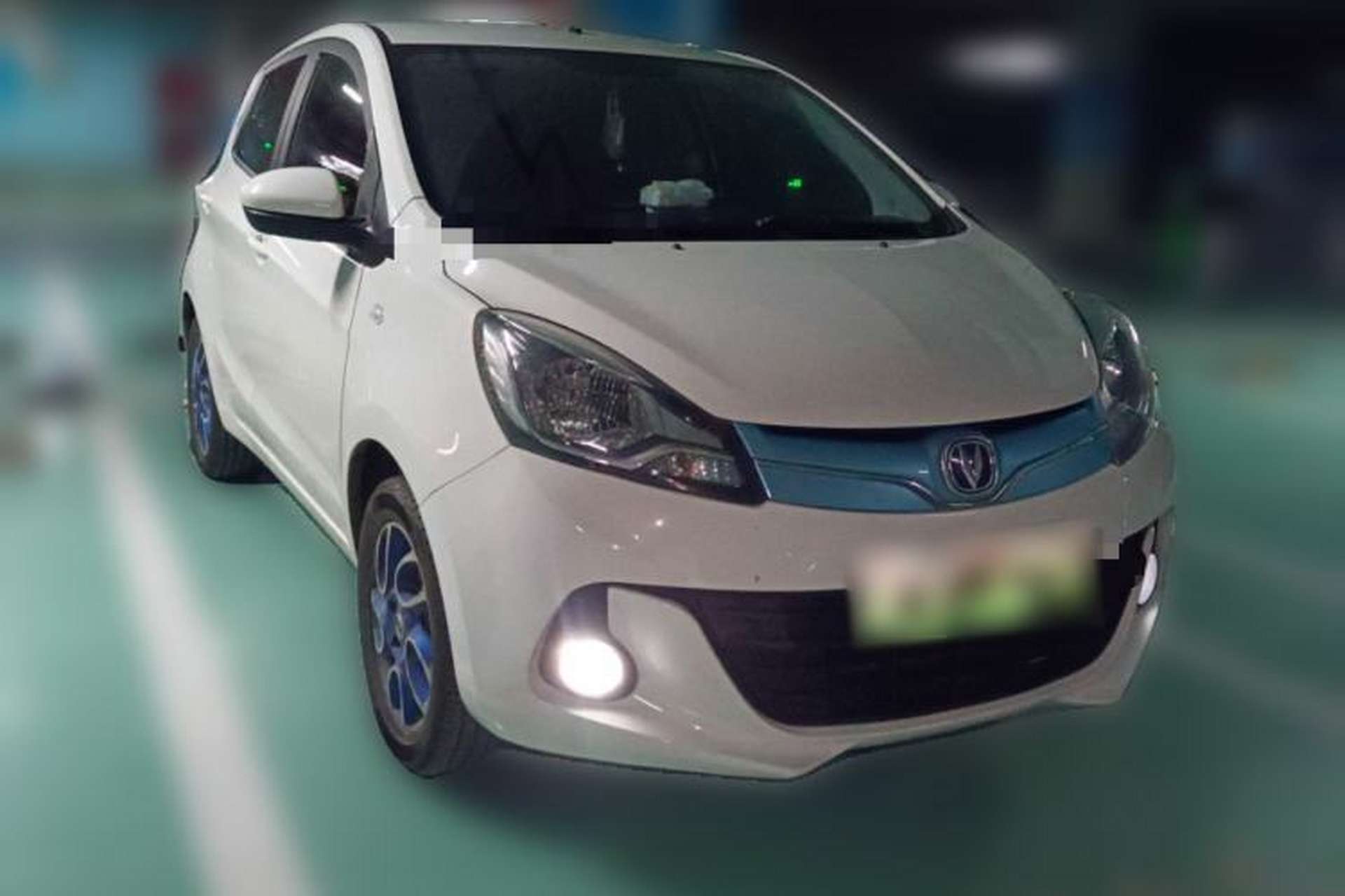 Used CHANGAN Benni EV 2018 EV260 Fashion Edition Front Right 45 Deg