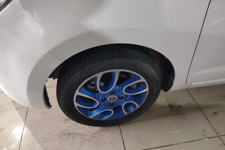 Used CHANGAN Benni EV 2018 EV260 Standard Model Left Front Wheel Hub