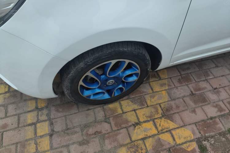 Used CHANGAN Benni EV 2018 EV260 Standard Model Left Front Wheel Hub