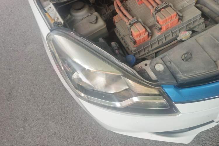 Used CHANGAN Benni EV 2018 EV260 Standard Model Right Front Headlight