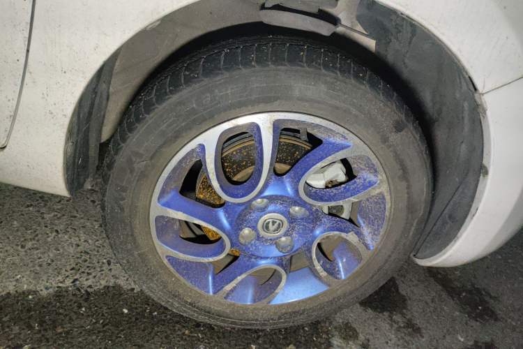 Used CHANGAN Benni EV 2018 EV260 Standard Model Right Front Wheel Hub