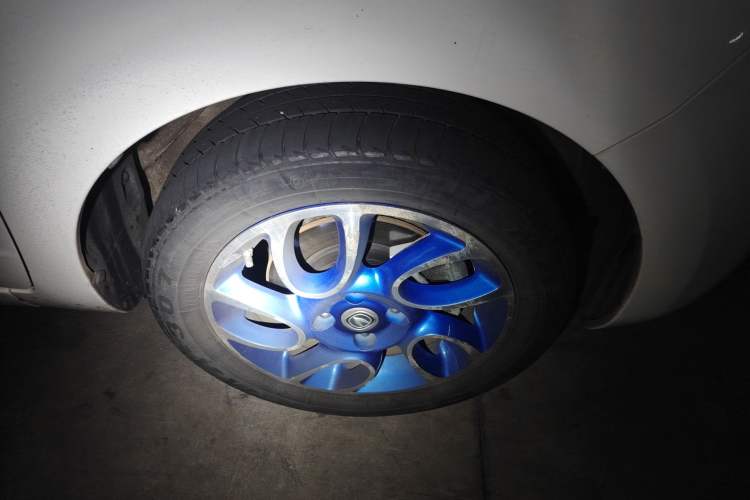 Used CHANGAN Benni EV 2018 EV260 Standard Model Right Front Wheel Hub