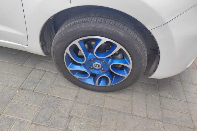 Used CHANGAN Benni EV 2018 EV260 Standard Model Right Front Wheel Hub