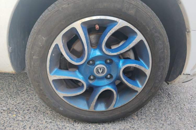 Used CHANGAN Benni EV 2018 EV260 Fashion Edition Right Front Wheel Hub