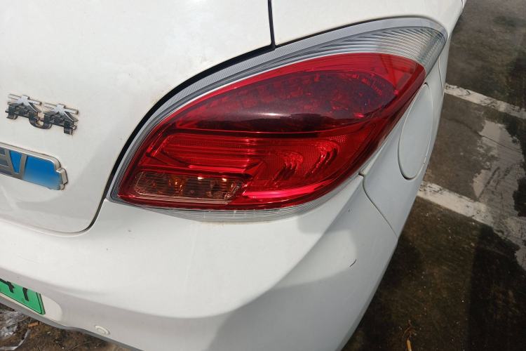 Used CHANGAN Benni EV 2018 EV260 Standard Model Right Rear Taillight