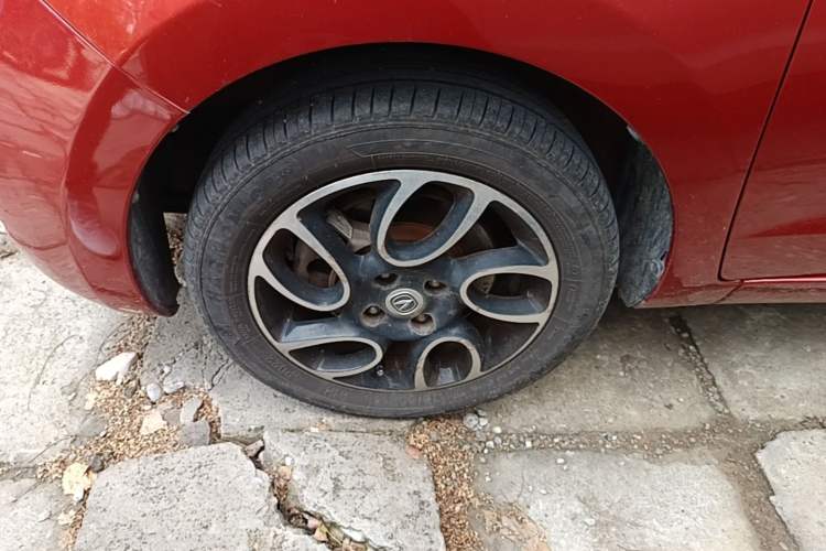 Used CHANGAN Benni EV 2019 EV360 Standard Model Left Front Wheel Hub