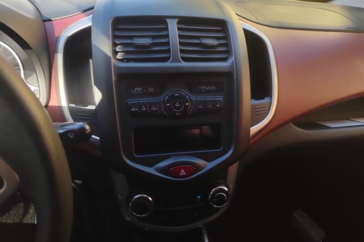Used CHANGAN Benni EV 2019 EV360 Standard Model Audio And AC Panel