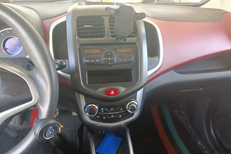 Used CHANGAN Benni EV 2019 Facelifted EV360 Standard Version Audio And AC Panel