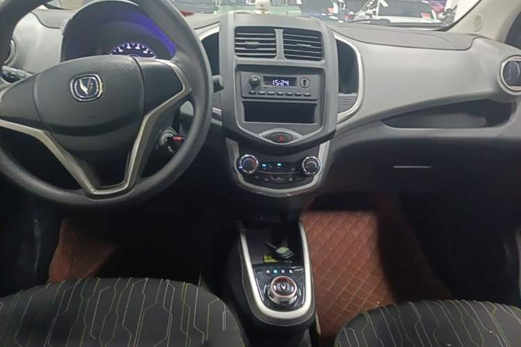 Used CHANGAN Benni EV 2019 Facelifted EV360 Standard Version Audio And AC Panel