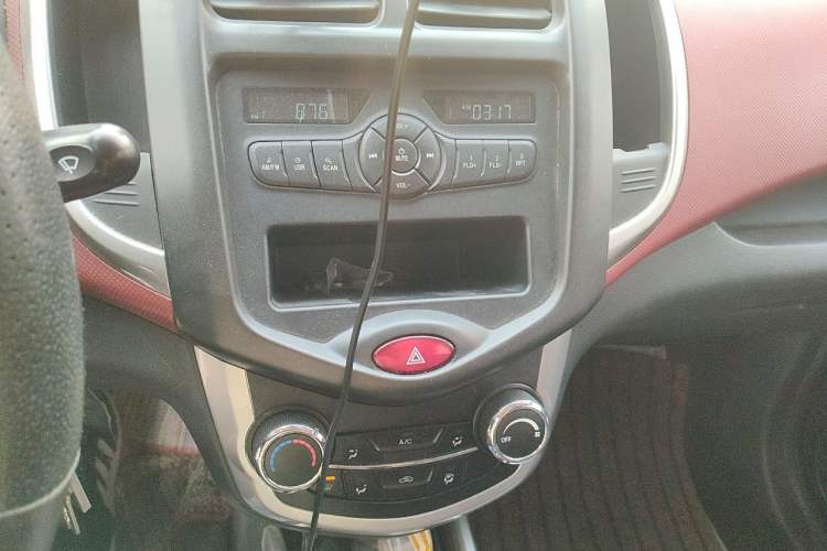 Used CHANGAN Benni EV 2019 EV360 Standard Model Audio And AC Panel