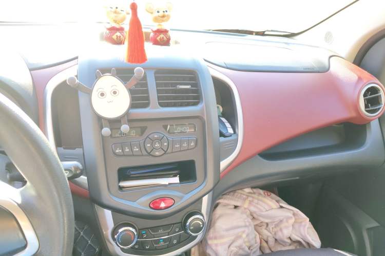 Used CHANGAN Benni EV 2019 EV360 Standard Model Audio And AC Panel
