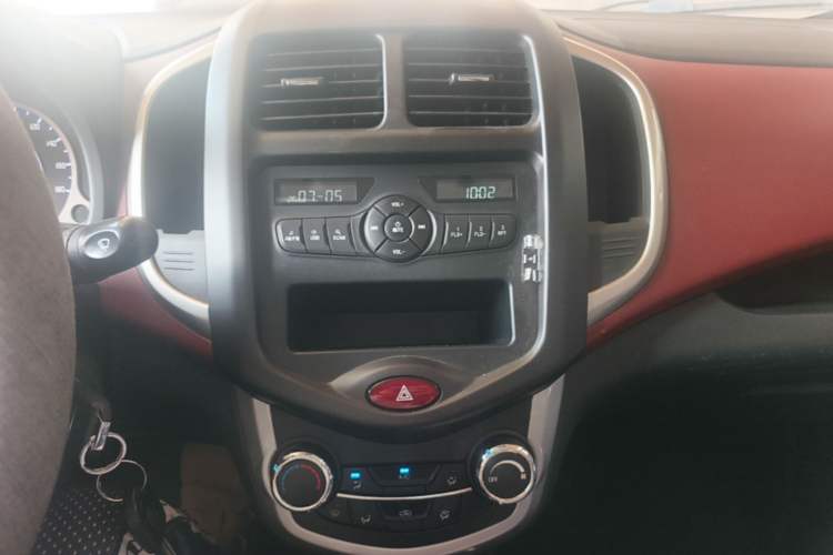 Used CHANGAN Benni EV 2019 EV360 Standard Model Audio And AC Panel