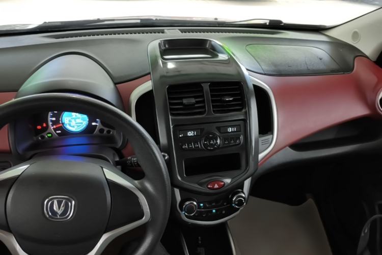 Used CHANGAN Benni EV 2019 EV360 Standard Model Center Console