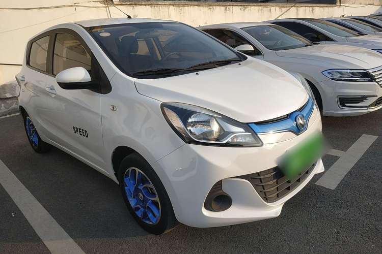 Used CHANGAN Benni EV 2019 EV360 Standard Model Front Right 45 Deg