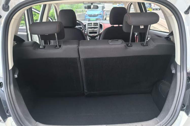 Used CHANGAN Benni EV 2019 EV360 Standard Model Interior 4