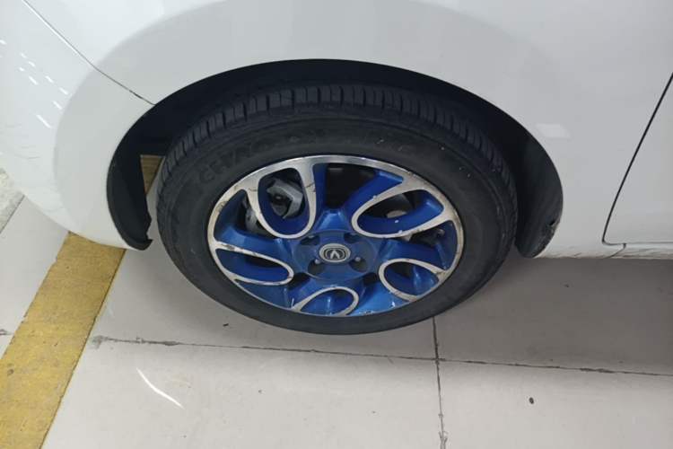 Used CHANGAN Benni EV 2019 Facelifted EV360 Standard Version Left Front Wheel Hub