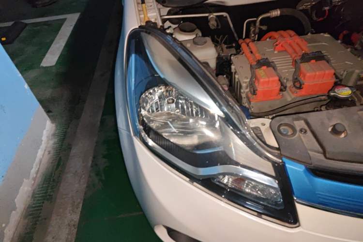 Used CHANGAN Benni EV 2019 EV360 Standard Model Right Front Headlight