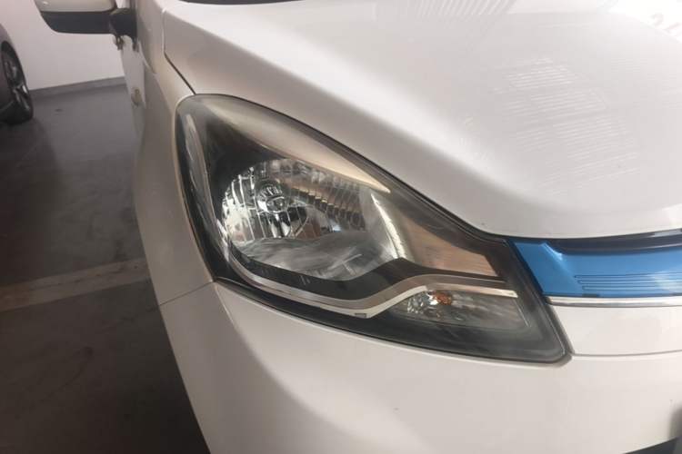 Used CHANGAN Benni EV 2019 EV360 Standard Model Right Front Headlight