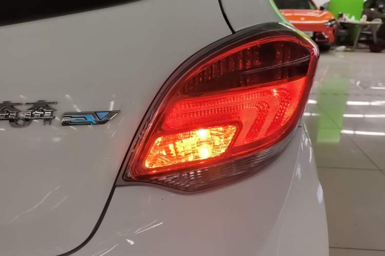 Used CHANGAN Benni EV 2019 EV360 Standard Model Right Rear Taillight