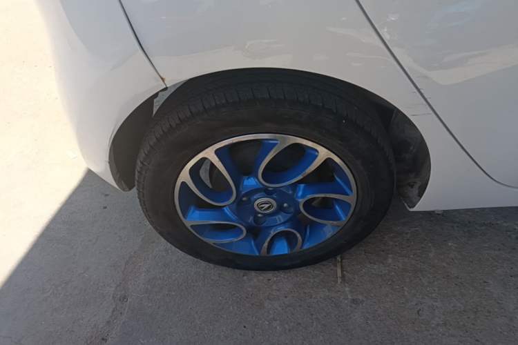 Used CHANGAN Benni EV 2019 Facelifted EV360 Standard Version Right Rear Wheel Hub