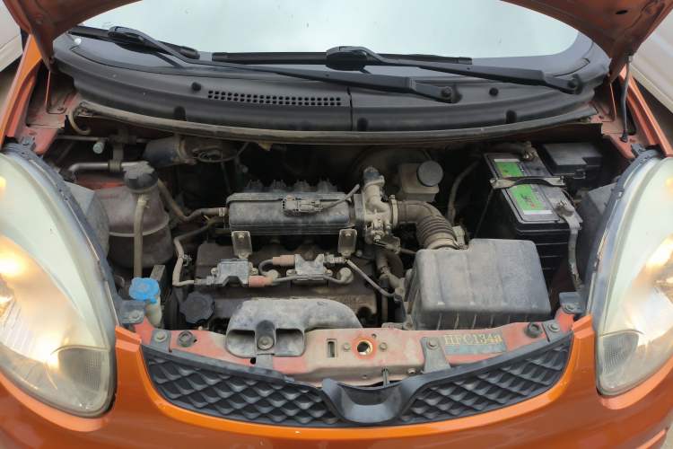 Used CHANGAN Benni mini 2012 1.0L Manual Family Edition China IV Standard Engine Bay