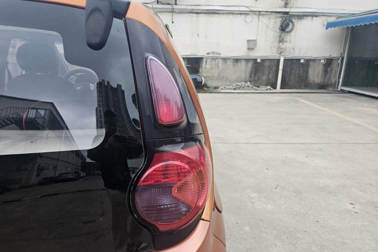 Used CHANGAN Benni mini 2012 1.0L Manual Family Edition China IV Standard Exterior 10