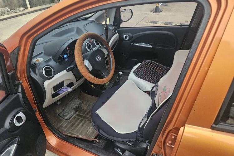 Used CHANGAN Benni mini 2012 1.0L Manual Family Edition China IV Standard Exterior 12