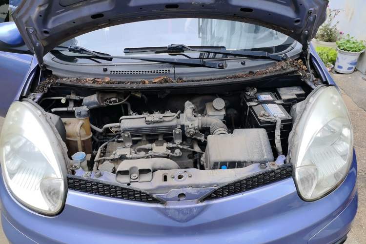 Used CHANGAN Benni mini 2010 1.0L Manual Standard Edition Engine Bay