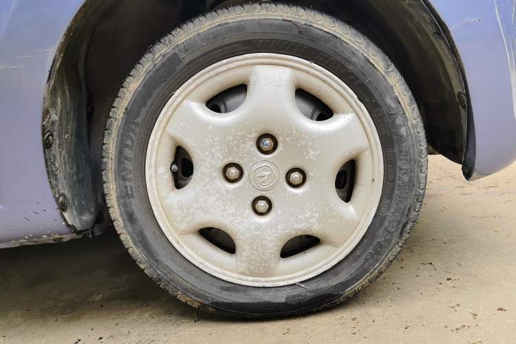 Used CHANGAN Benni mini 2010 1.0L Manual Standard Edition Right Front Wheel Hub