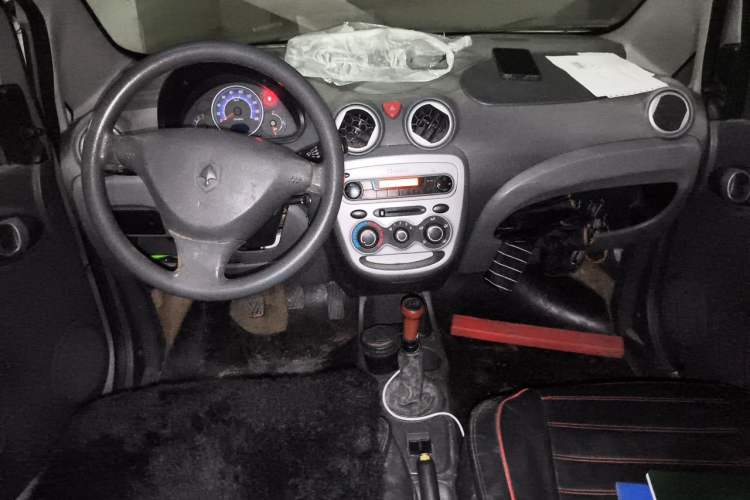 Used CHANGAN Benni mini 2010 1.0L Manual Comfort Version Center Console
