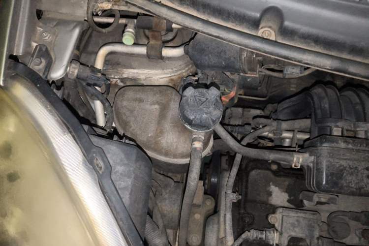 Used CHANGAN Benni mini 2010 1.0L Manual Comfort Version Engine Bay Right