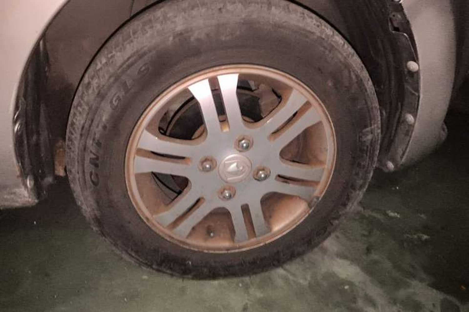 Used CHANGAN Benni mini 2010 1.0L Manual Comfort Version Right Front Wheel Hub