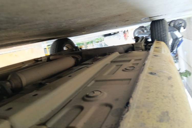 Used CHANGAN Benni mini 2010 1.0L Manual Comfort Version Chassis Front Right