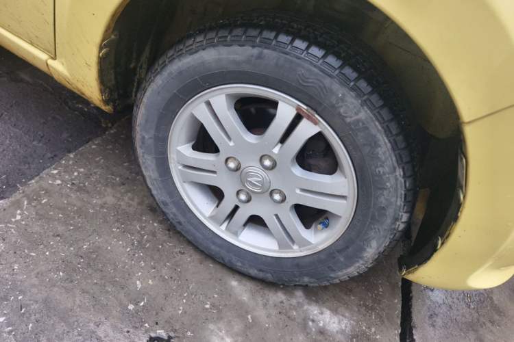 Used CHANGAN Benni mini 2010 1.0L Manual Comfort Version Right Front Wheel Hub