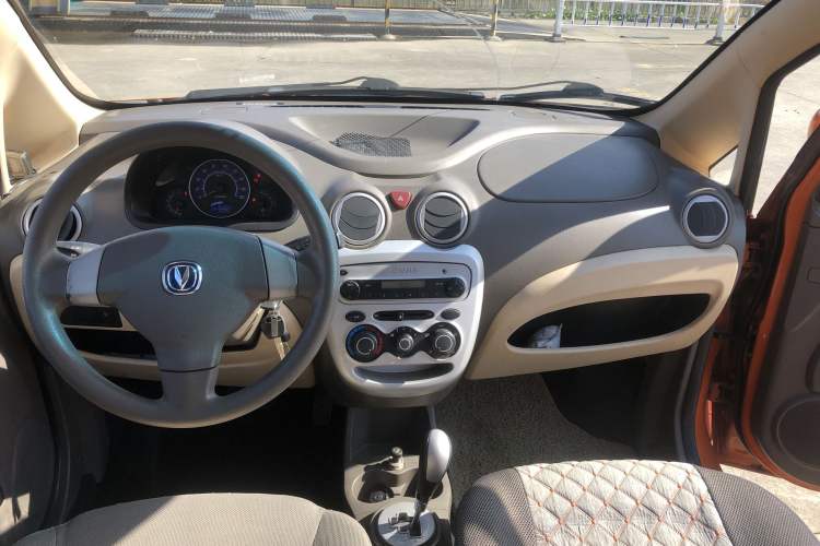 Used CHANGAN Benni mini 2011 1.0L IMT Comfort Edition Interior 1
