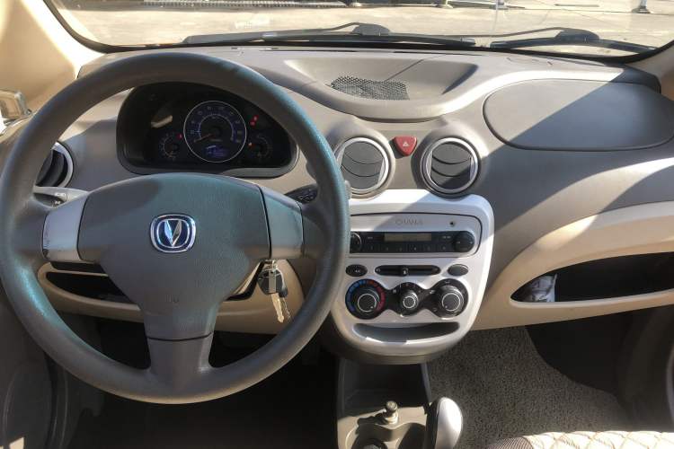 Used CHANGAN Benni mini 2011 1.0L IMT Comfort Edition Interior 2