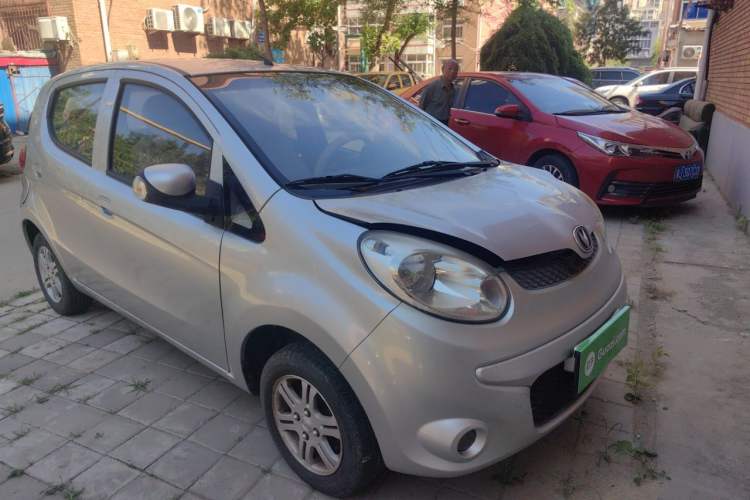 Used CHANGAN Benni mini 2011 1.0L IMT Comfort Edition Front Right 45 Deg