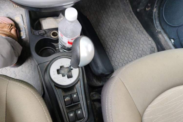 Used CHANGAN Benni mini 2011 1.0L IMT Comfort Edition Gear Lever