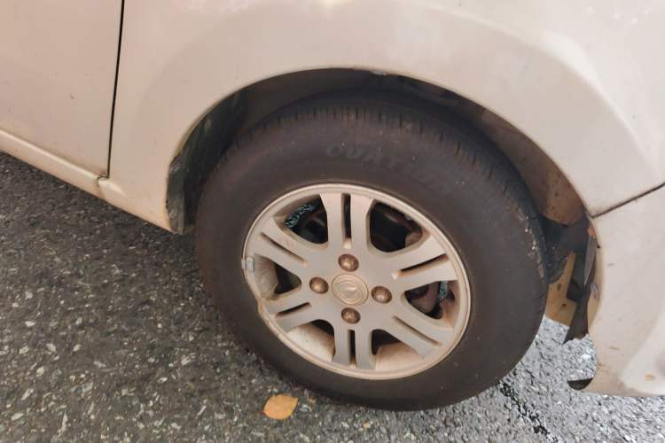Used CHANGAN Benni mini 2011 1.0L IMT Comfort Edition Right Front Wheel Hub