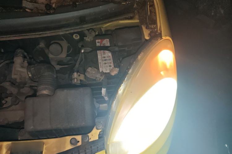 Used CHANGAN Benni mini 2011 1.0L IMT Comfort Edition Engine Bay Left