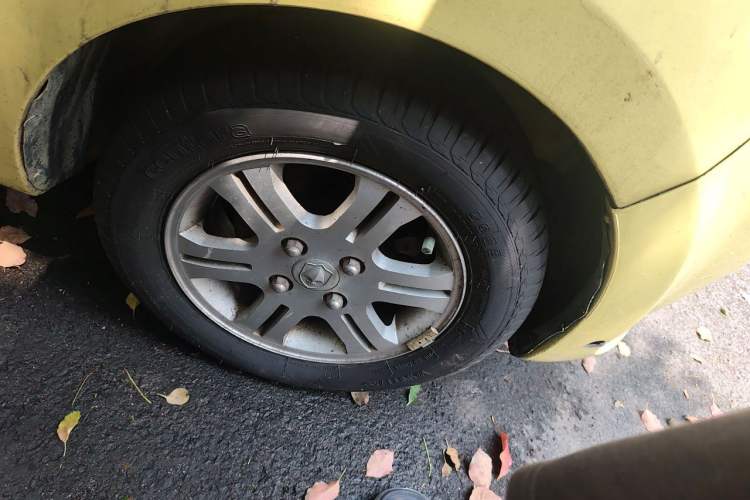 Used CHANGAN Benni mini 2011 1.0L IMT Comfort Edition Right Front Wheel Hub