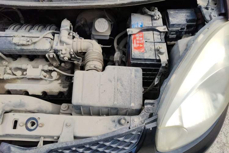 Used CHANGAN Benni mini 2012 1.0L Manual Fashion Edition China IV Standard Engine Bay Left