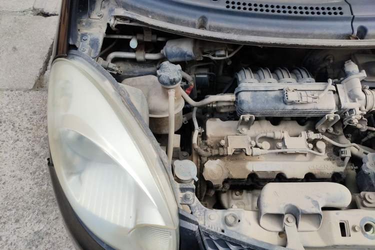 Used CHANGAN Benni mini 2012 1.0L Manual Fashion Edition China IV Standard Engine Bay Right