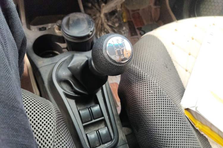 Used CHANGAN Benni mini 2012 1.0L Manual Fashion Edition China IV Standard Gear Lever