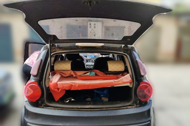 Used CHANGAN Benni mini 2012 1.0L Manual Fashion Edition China IV Standard Trunk