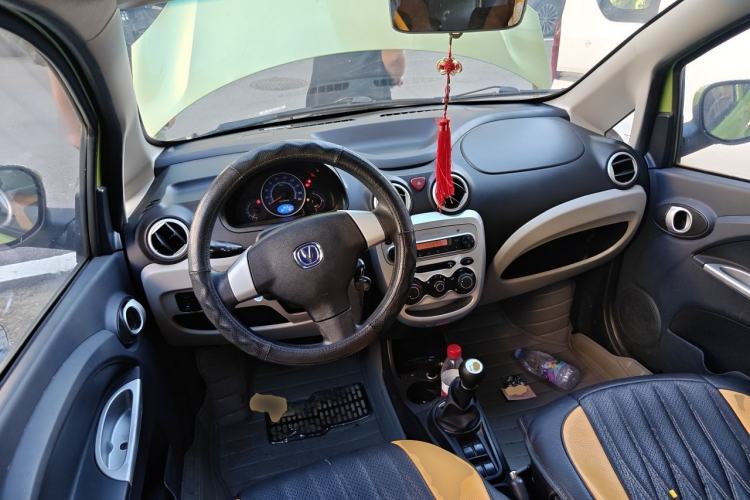 Used CHANGAN Benni mini 2012 1.0L Manual Fashion Edition China V Standard Center Console