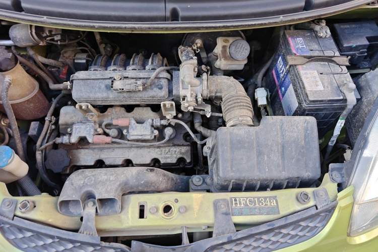 Used CHANGAN Benni mini 2012 1.0L Manual Fashion Edition China V Standard Engine Bay